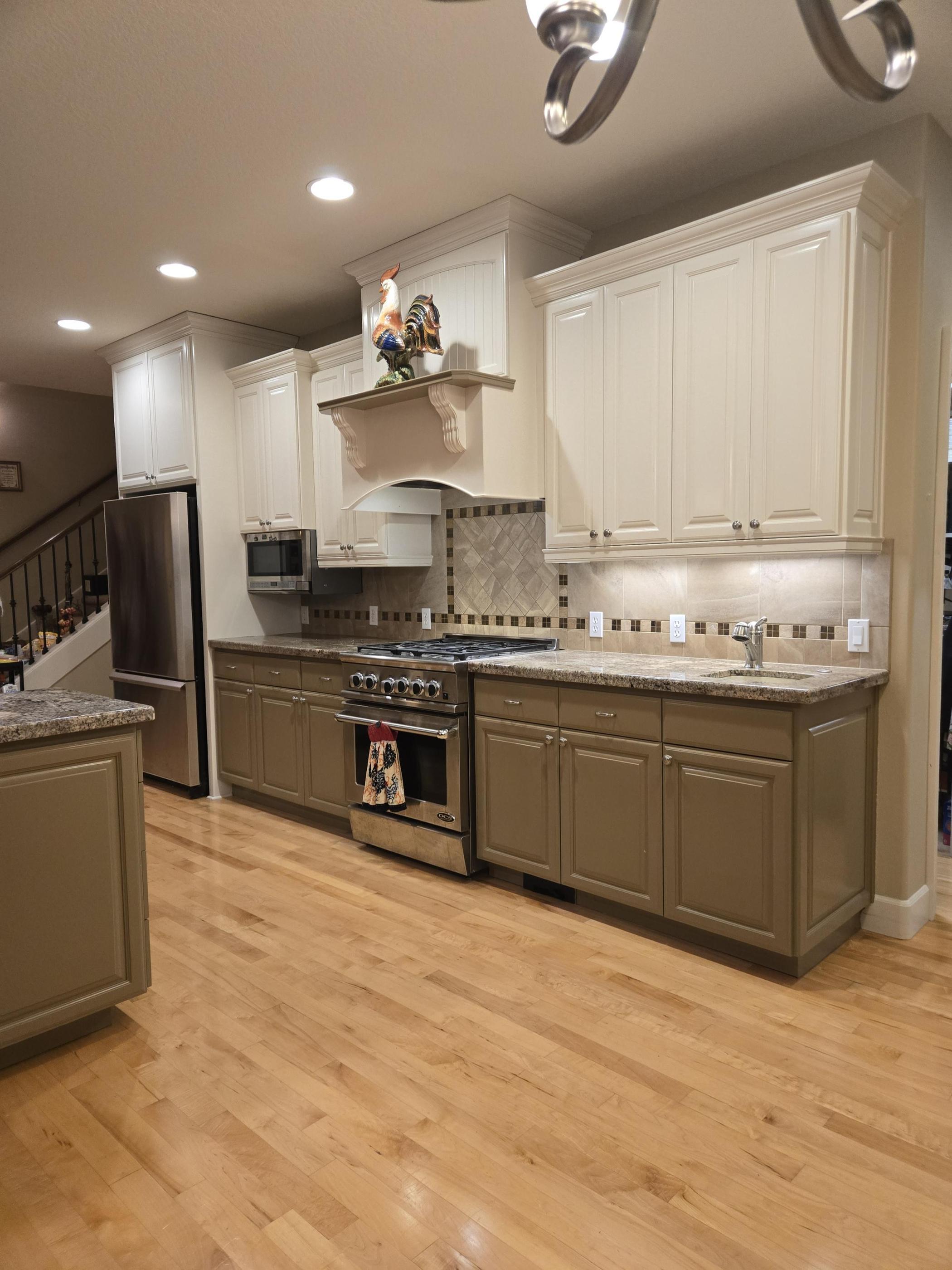 Kitchen Cabinet Painting in Lake Oswego, Oregon